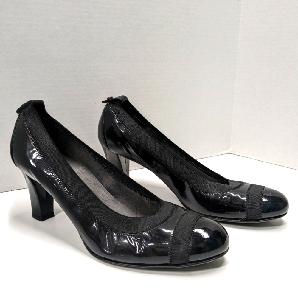 Stuart Weitzman Patent Pump